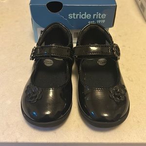 Stride Rite black patent shoes